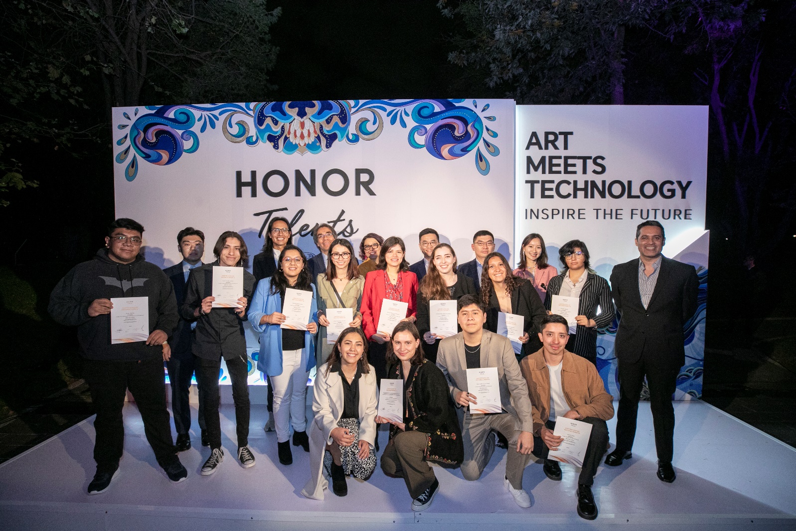 HONOR Talents annual exhibition held in the Modern Arts Museum, continues to inspire the future