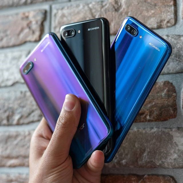 which phone is best to buy- HONOR 10