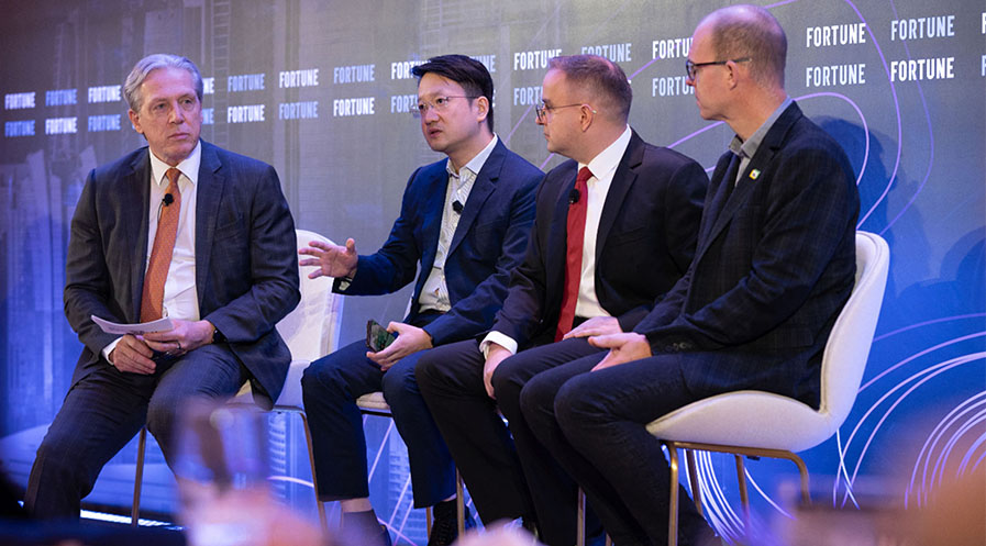 What's Next for Smart Devices: HONOR Outlines Human-centric Vision for the Future of Technology at Fortune Global Forum 2023